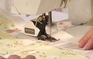 Binding your quilt with Mitred Corners